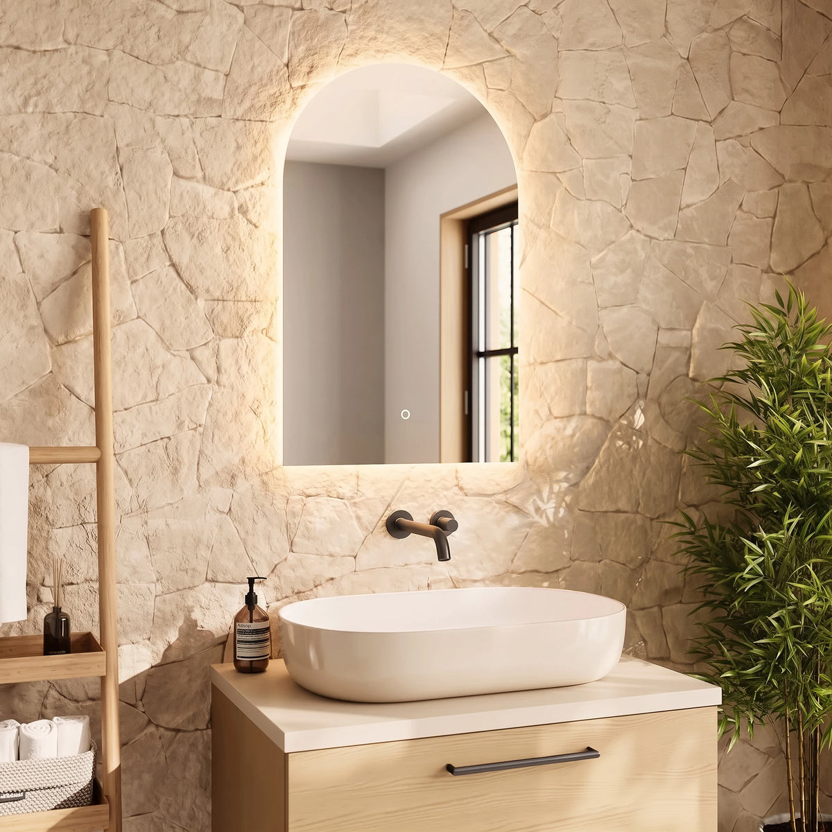 Arco Mistral